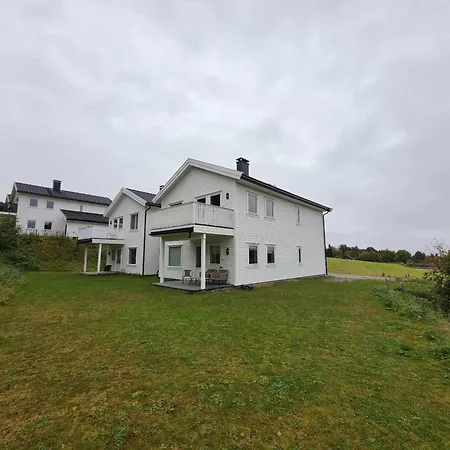 Dom wakacyjny Family-friendly Near The Slopes And Geilo Town Centre *
